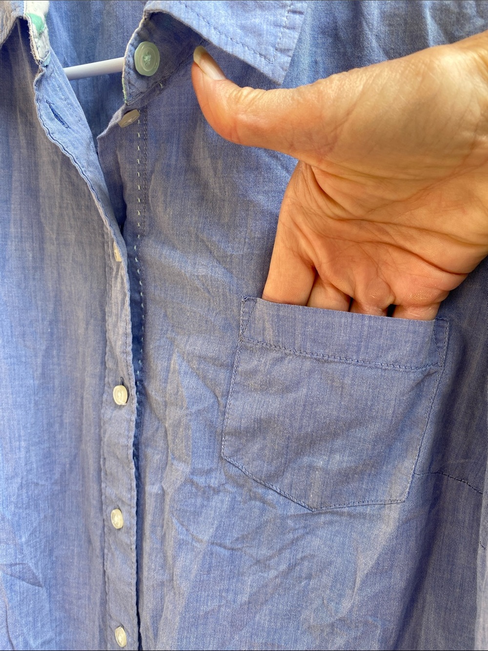 Boden 100% Cotton Button Down in light blue Size 8L - Picture 2 of 14